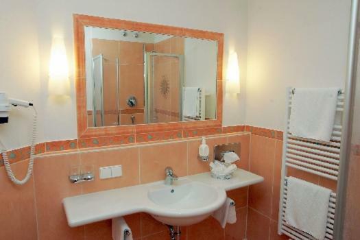 Schwarzwald Sonnenhof Hotel เชิมแบร์ก ภายนอก รูปภาพ