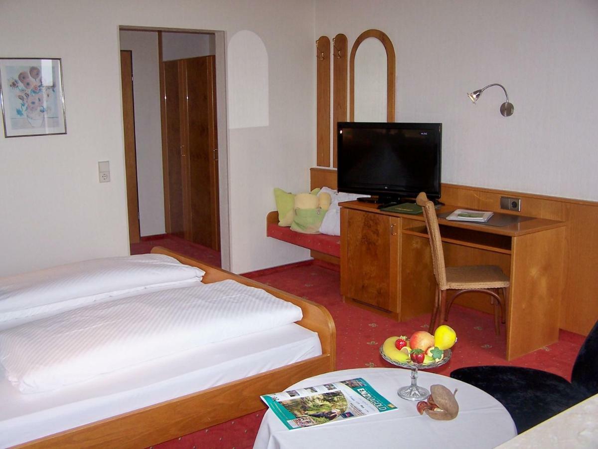 Schwarzwald Sonnenhof Hotel เชิมแบร์ก ภายนอก รูปภาพ